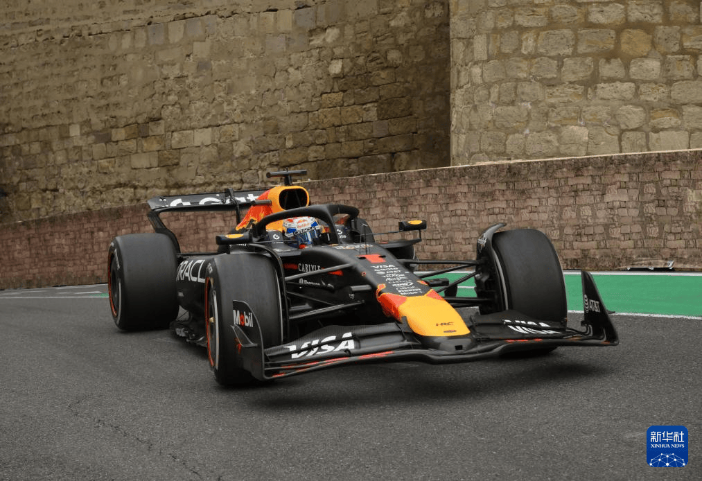 爱游戏tv-威廉姆斯横扫红牛车队,维斯塔潘扛起全队