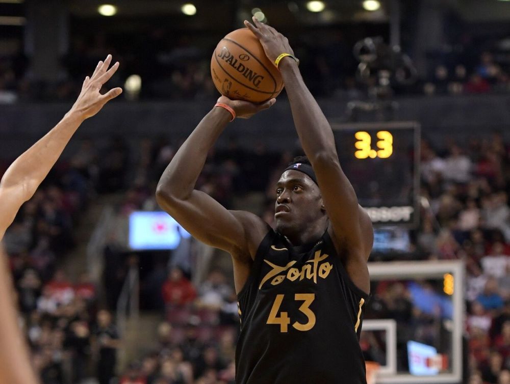 爱游戏下载-步行者险胜青岛队，锡安状态火热